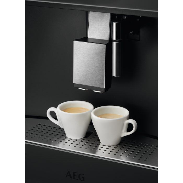 AEG - Integrerad kaffemaskin - KKK994500T